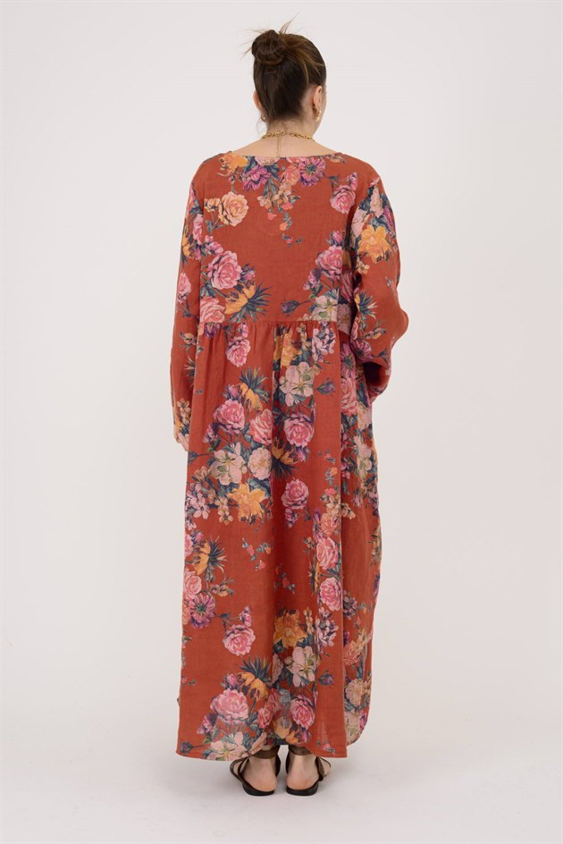 23-10 LOVA SPRING ÇİÇEK DESENLİ ÜÇ DÜĞMELİ KETEN ELBİSE