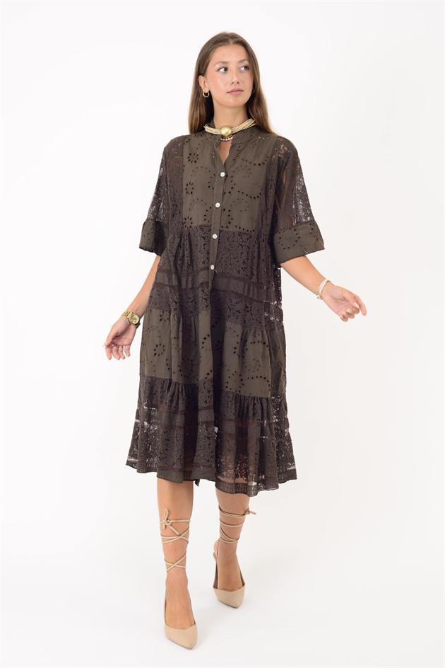 24029 FİSTO DETAYLI MİDİ BOY DANTEL ELBİSE