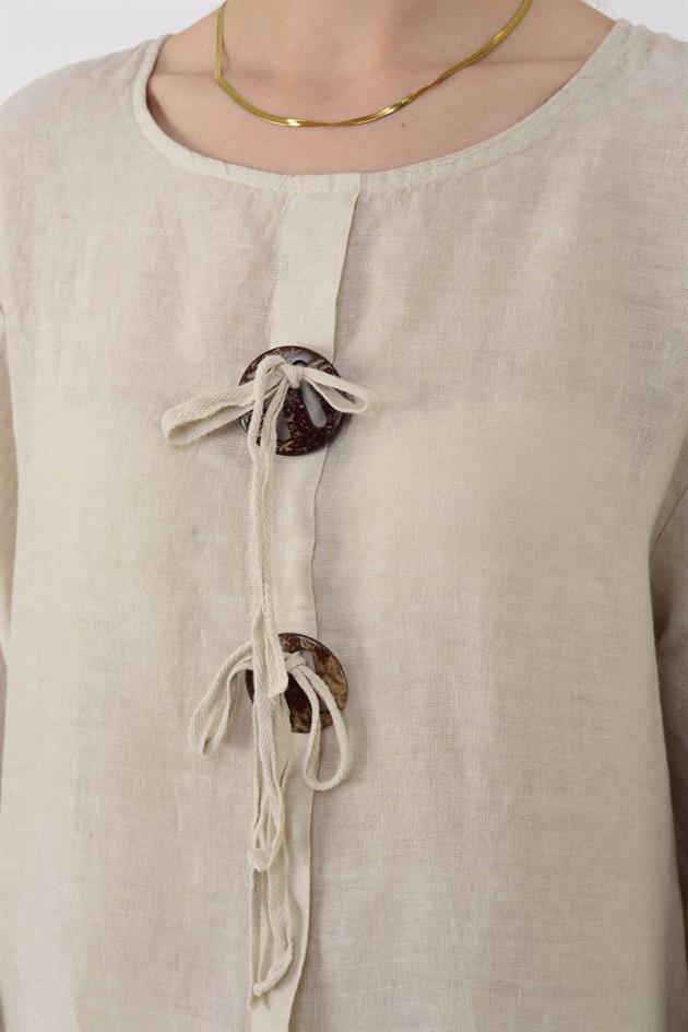 24632 LOVA BİYE DETAYLI İRİ DÜĞMELİ KETEN ELBİSE