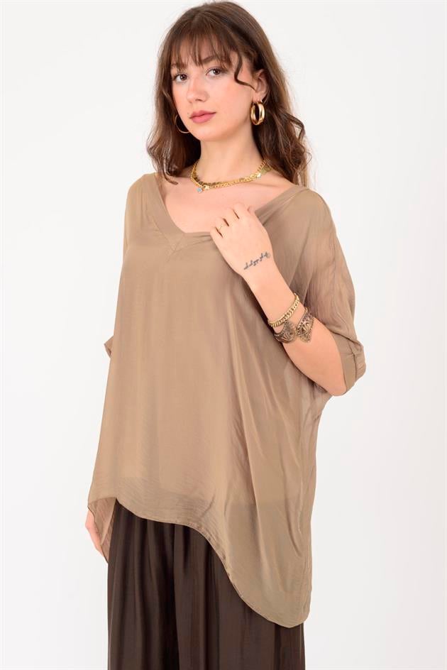 2967 DÜZ DESEN V YAKA İPEK BLUZ