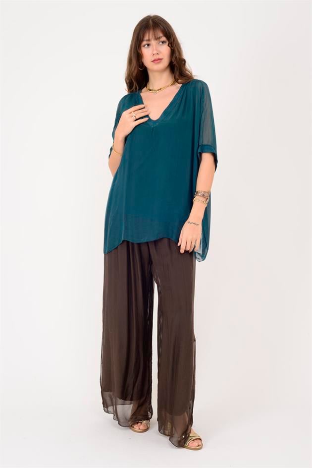 2967 DÜZ DESEN V YAKA İPEK BLUZ