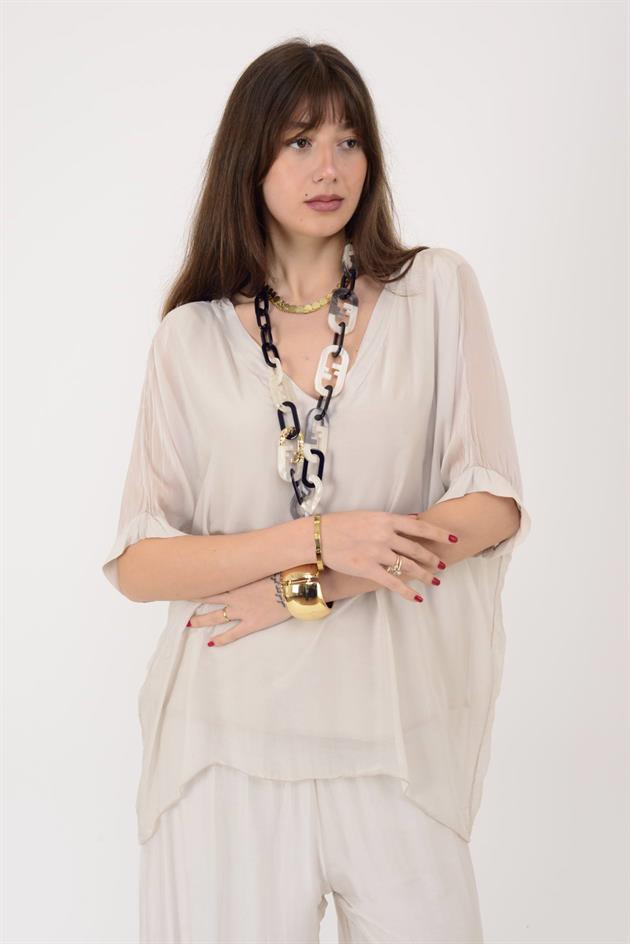 2967 DÜZ DESEN V YAKA İPEK BLUZ