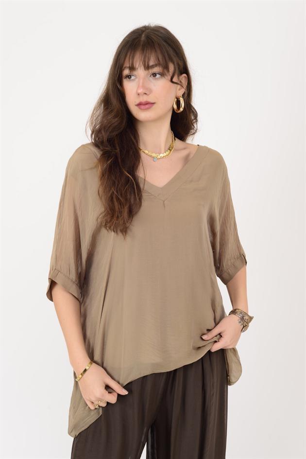 2967 DÜZ DESEN V YAKA İPEK BLUZ