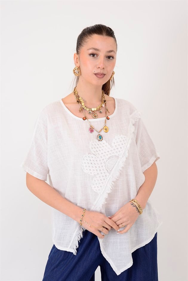 3138 ASİMETRİK ÇİÇEK İŞLEMELİ0 BLUZ