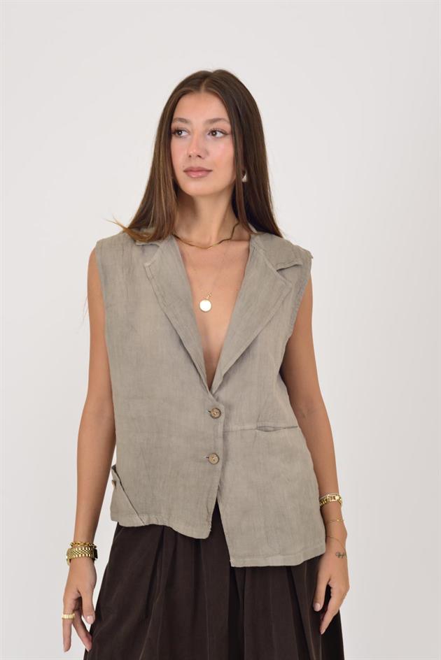 5157 ASİMETRİK KESİM DÜĞME DETAYLI KETEN YELEK BLUZ