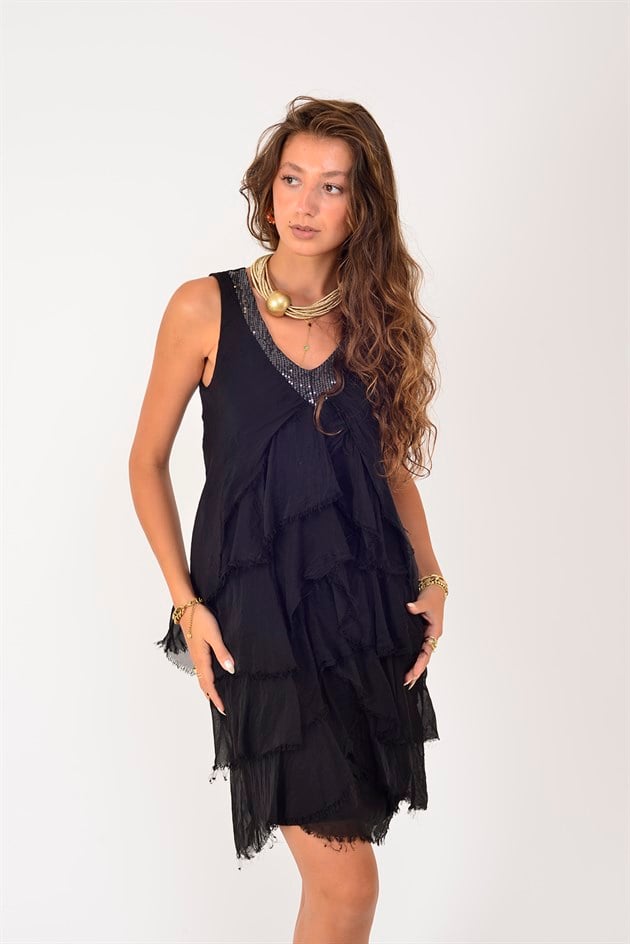 60461 PAYET DETAYLI V YAKA KISA İPEK ELBİSE