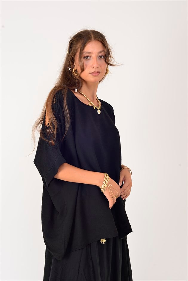 61439 KOLU YIRTMAÇLI GÜPÜR DETAYLI BLUZ
