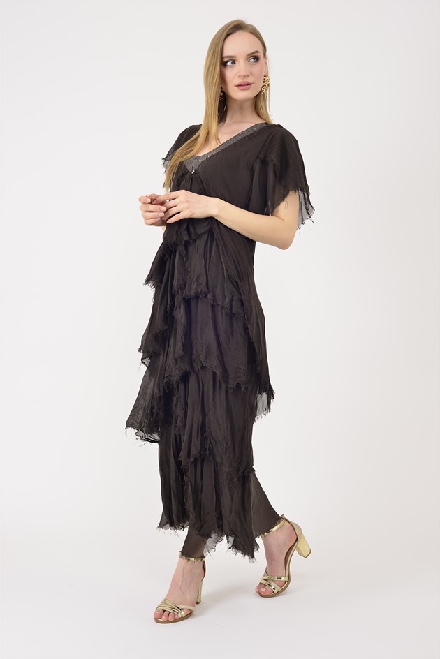 65714 PAYET DETAYLI V YAKA KAT KAT İPEK ELBİSE