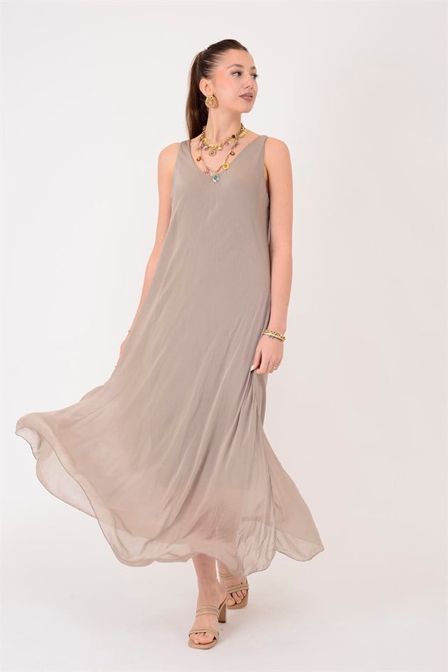 66365 ÖN ARKA V KOLSUZ İPEK ELBİSE