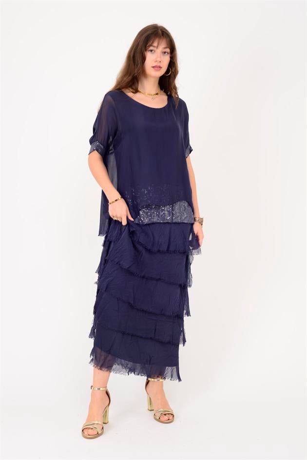 7266 YARASA KOL PAYET DETAYLI KAT KAT İPEK ELBİSE