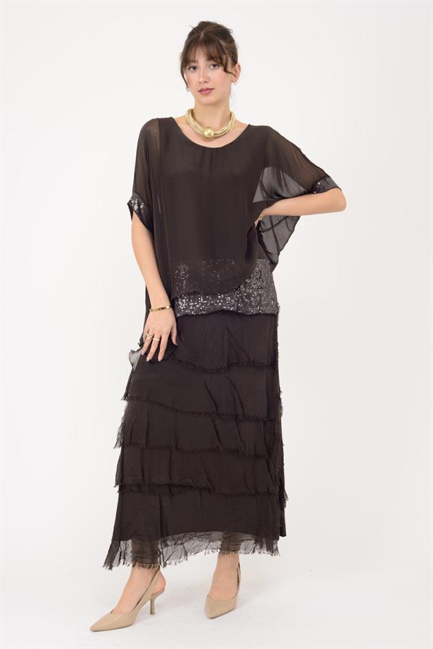 7266 YARASA KOL PAYET DETAYLI KAT KAT İPEK ELBİSE