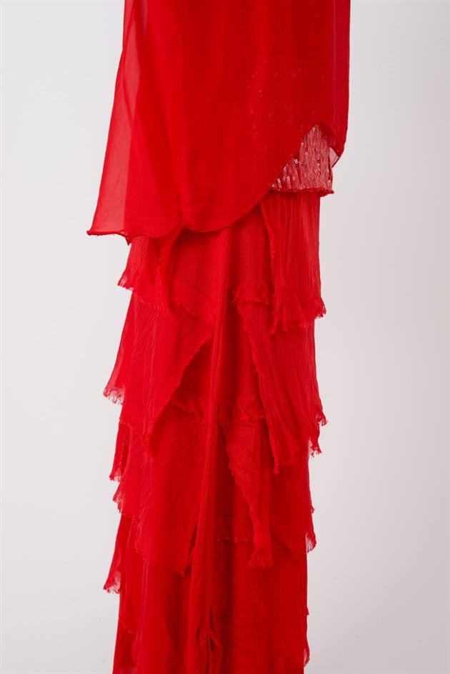 7266 YARASA KOL PAYET DETAYLI KAT KAT İPEK ELBİSE