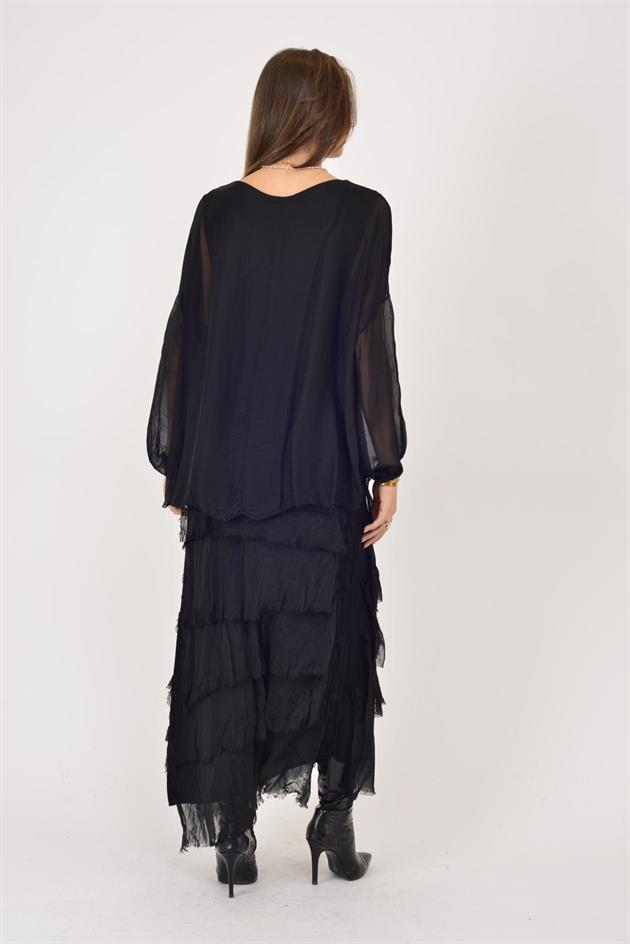 7509 PUL DETAYLI UZUN KOL KAT KAT İPEK ELBİSE