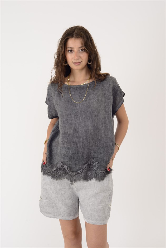81674 DANTEL DETAYLI KISA KOL KETEN BLUZ