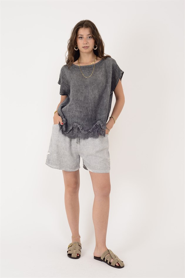 81674 DANTEL DETAYLI KISA KOL KETEN BLUZ