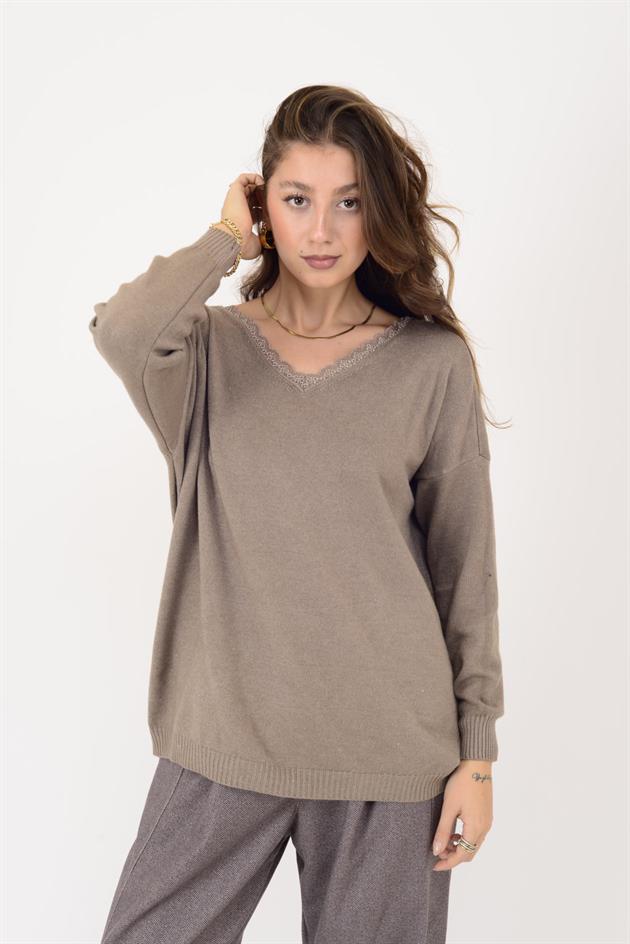 8585 SIRT DEKOLTELİ V YAKA TRİKO