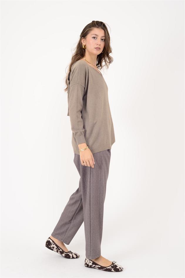 8585 SIRT DEKOLTELİ V YAKA TRİKO