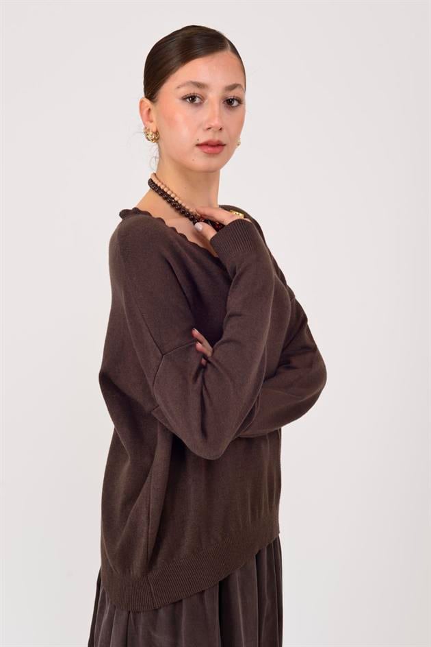 8599 FARBALALI V YAKA TRİKO BLUZ