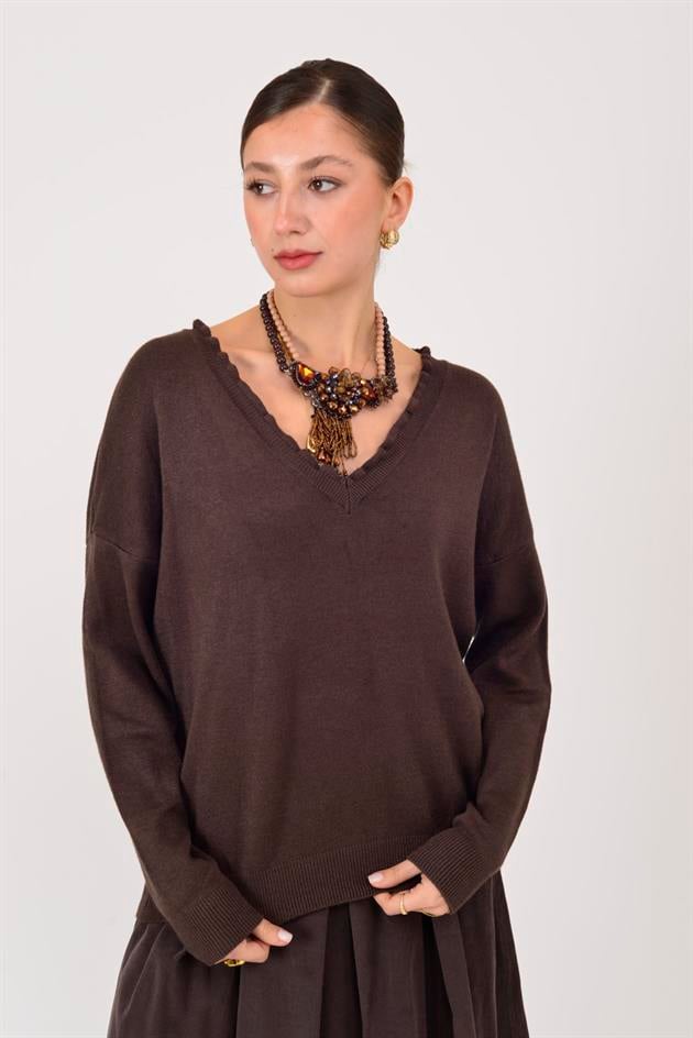 8599 FARBALALI V YAKA TRİKO BLUZ