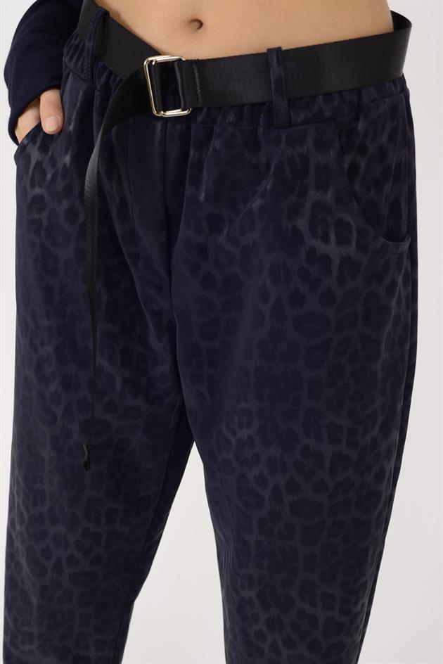 8600 KEMER DETAYLI LEOPAR DESEN PANTOLON