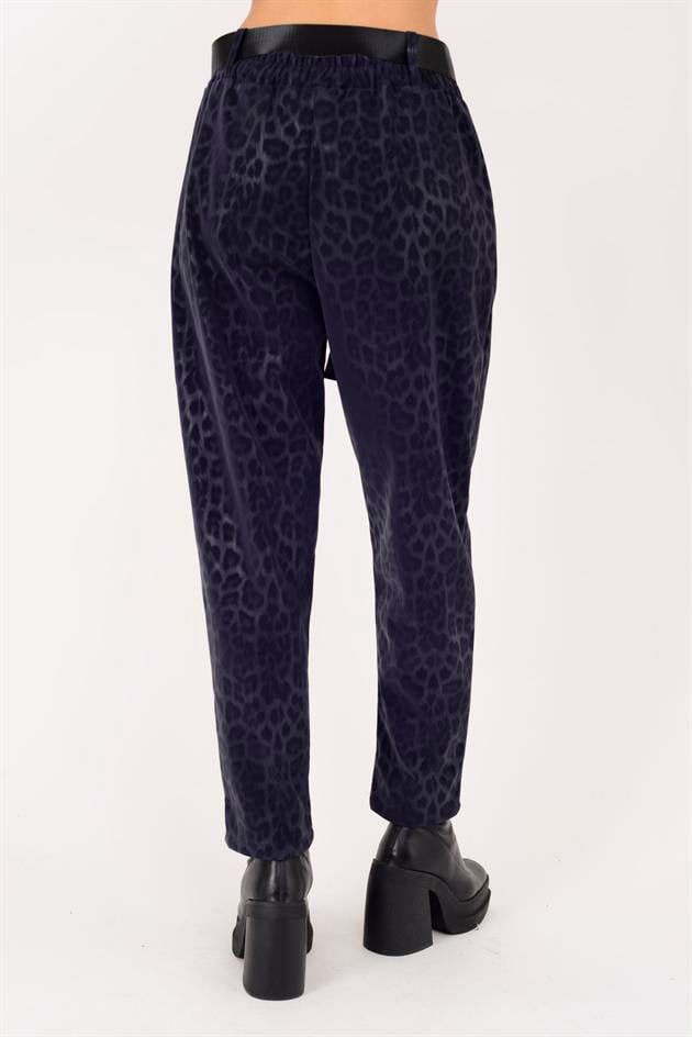 8600 KEMER DETAYLI LEOPAR DESEN PANTOLON