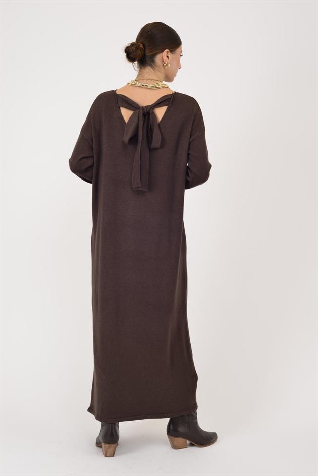 8612 IDOL SIRTI FİYONK DETAYLI YAKASI DANTELLİ TRİKO ELBİSE