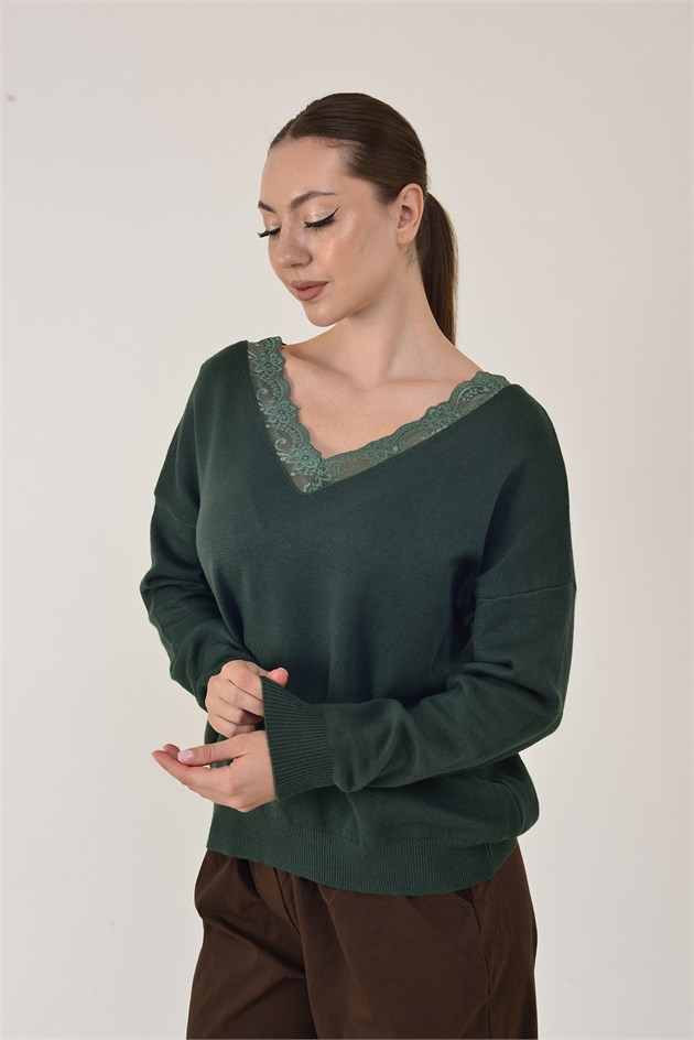 8651 DANTEL DETAYLI V YAKA TRİKO