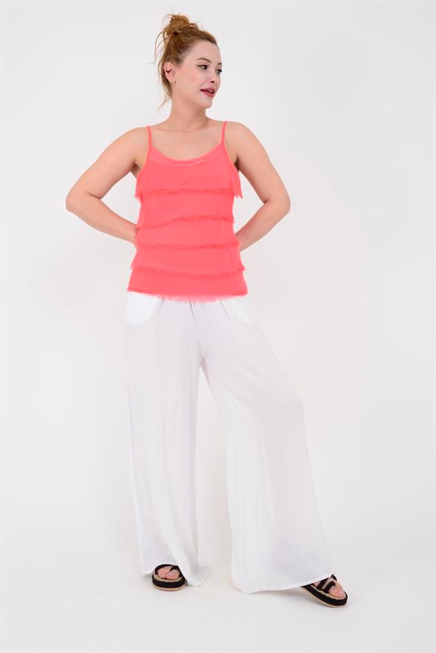 8689 YAKASI PAYETLİ KAT KAT ASKILI İPEK BLUZ