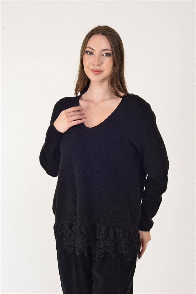 8883 V YAKA DANTEL DETAYLI TRİKO BLUZ