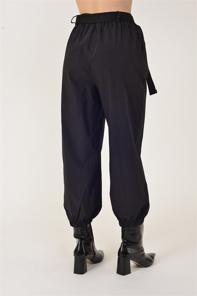 8907 PAÇASI LASTİKLİ KEMER DETAYLI JOGGER PANTOLON