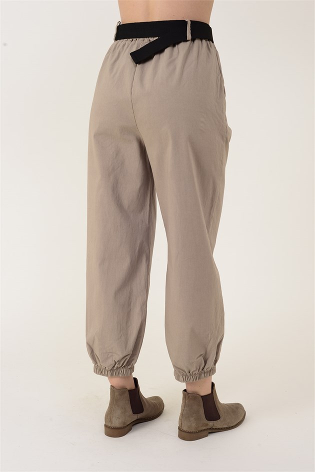 8907 PAÇASI LASTİKLİ KEMER DETAYLI JOGGER PANTOLON