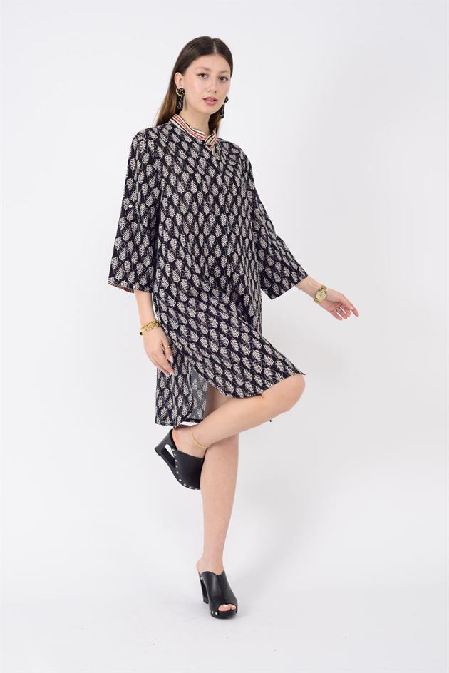 AN10557 MARIN GARNİ DETAYLI KISA ELBİSE