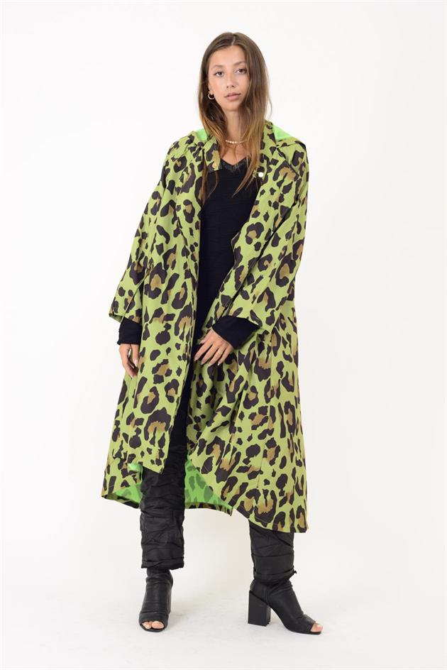 AN10720 LEOPAR DESENLİ BELİ BÜZGÜ DETAYLI YAĞMURLUK