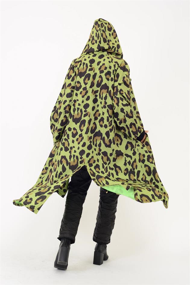 AN10720 LEOPAR DESENLİ BELİ BÜZGÜ DETAYLI YAĞMURLUK