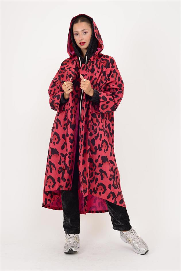 AN10720 LEOPAR DESENLİ BELİ BÜZGÜ DETAYLI YAĞMURLUK