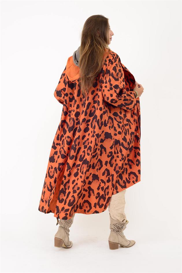 AN10720 LEOPAR DESENLİ BELİ BÜZGÜ DETAYLI YAĞMURLUK
