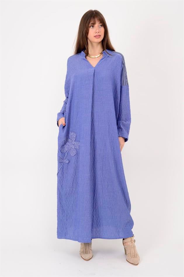 AN10742 EL İŞİ ÇİÇEK İŞLEMELİ V YAKA GOFRE ELBİSE