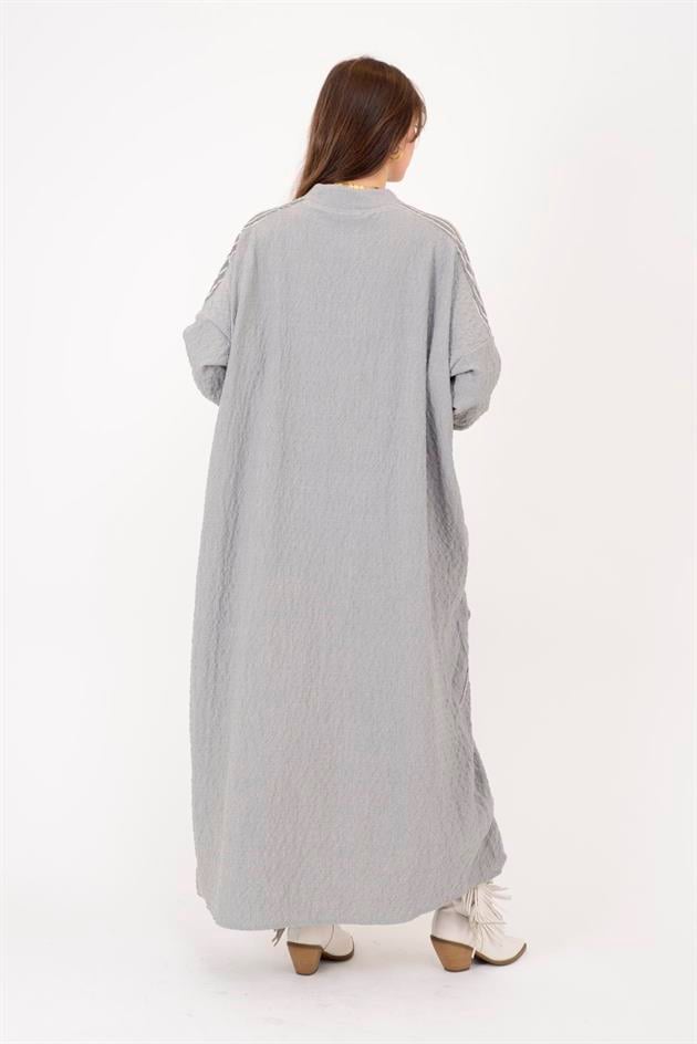 AN10742 EL İŞİ ÇİÇEK İŞLEMELİ V YAKA GOFRE ELBİSE