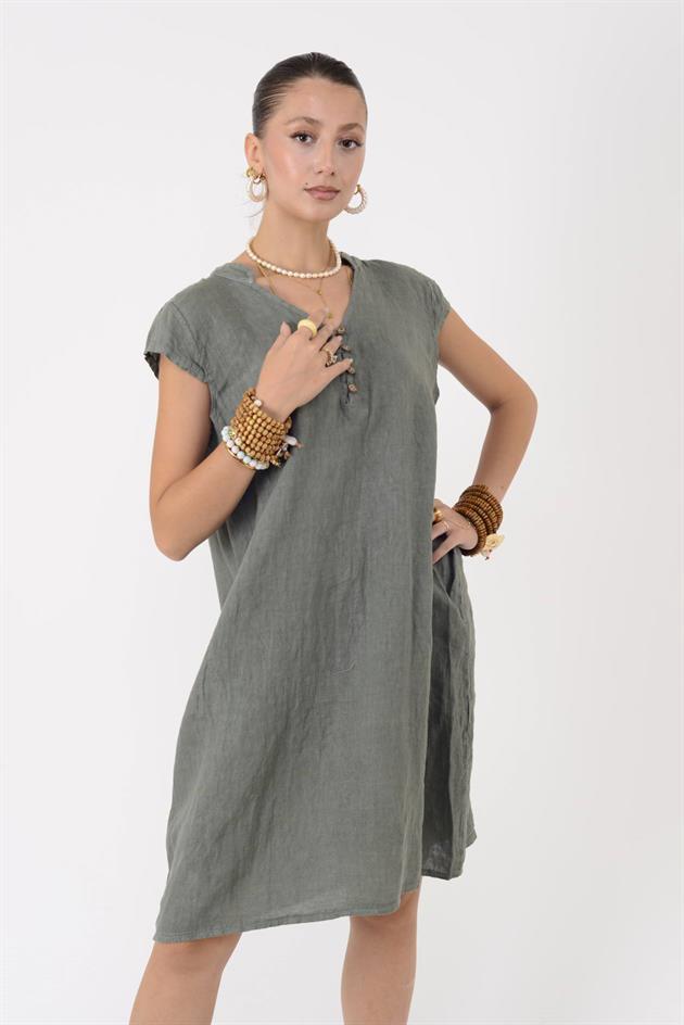 E2118 DÜĞME DETAYLI YARIM KOLLU KISA KETEN ELBİSE