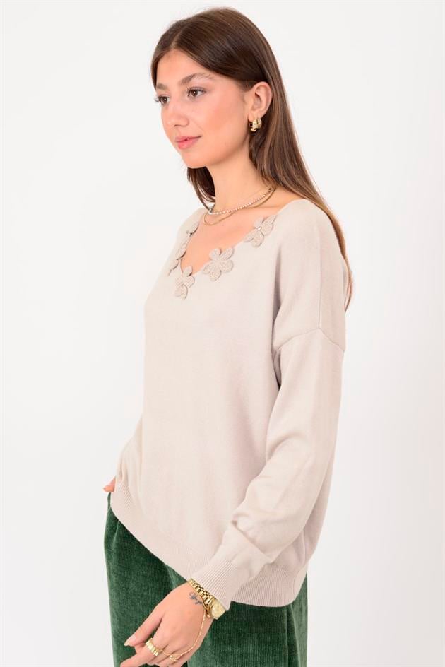 L8600 ÇİÇEK KABARTMALI TRİKO