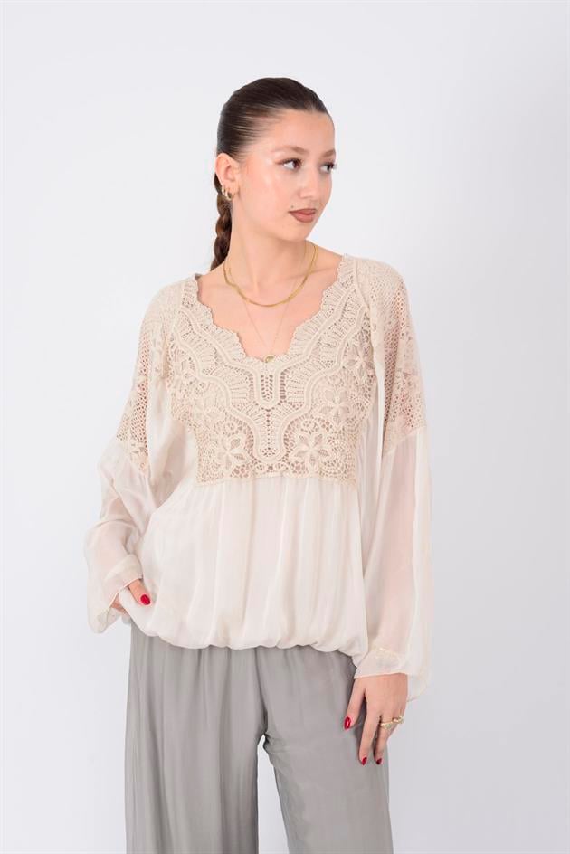 SN269 DANTEL DETAYLI V YAKA İPEK BLUZ