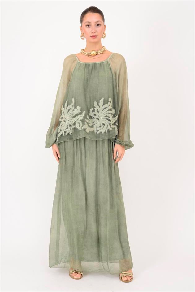 SN510 MADONNA YAKA KABARTMALI PAYET DETAYLI İPEK ELBİSE