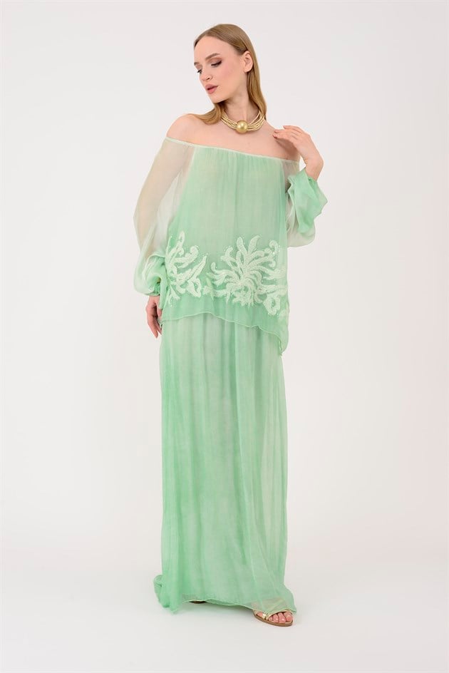 SN510 MADONNA YAKA KABARTMALI PAYET DETAYLI İPEK ELBİSE