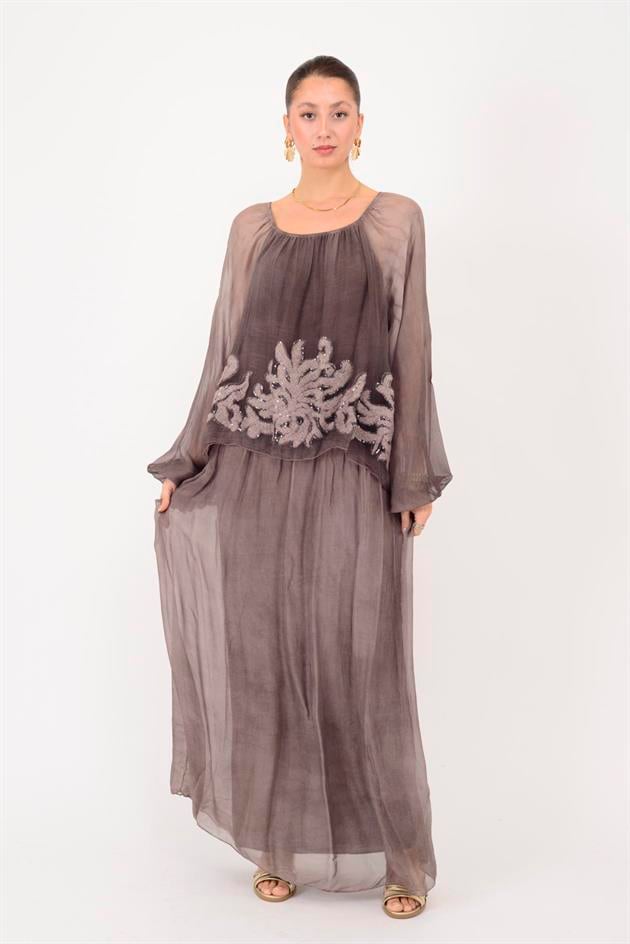 SN510 MADONNA YAKA KABARTMALI PAYET DETAYLI İPEK ELBİSE