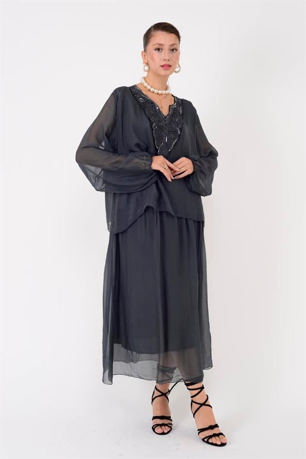 SN780 PAYETLİ KABARTMALI YAKA DETAYLI İPEK ELBİSE