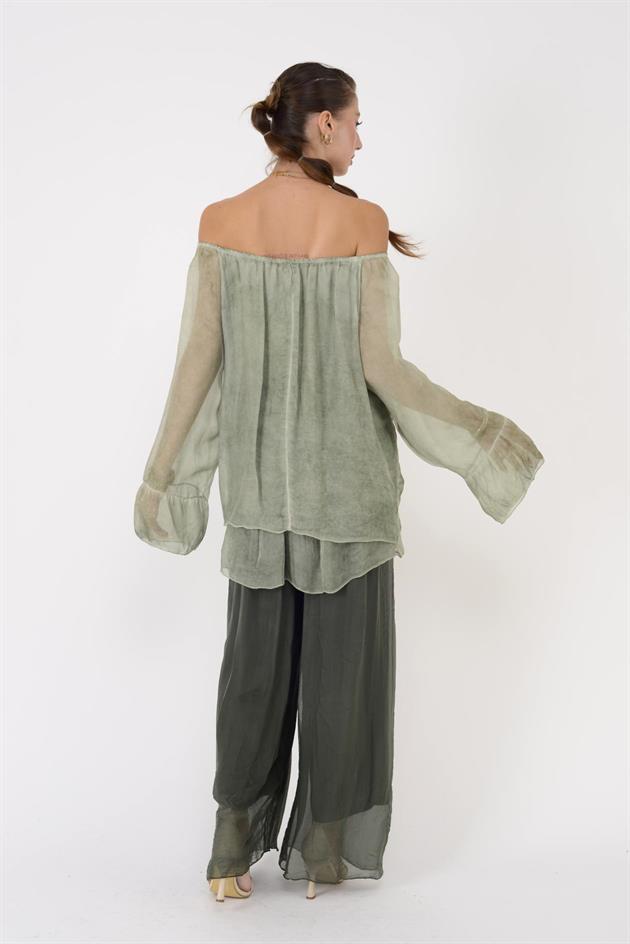 SN788 MADONNA YAKA KABARTMALI PAYET DETAYLI İPEK BLUZ