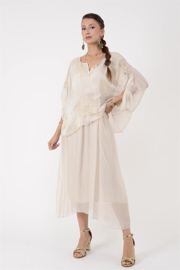 SN795 SIRTI PENCERELİ DANTEL DETAYLI İPEK ELBİSE