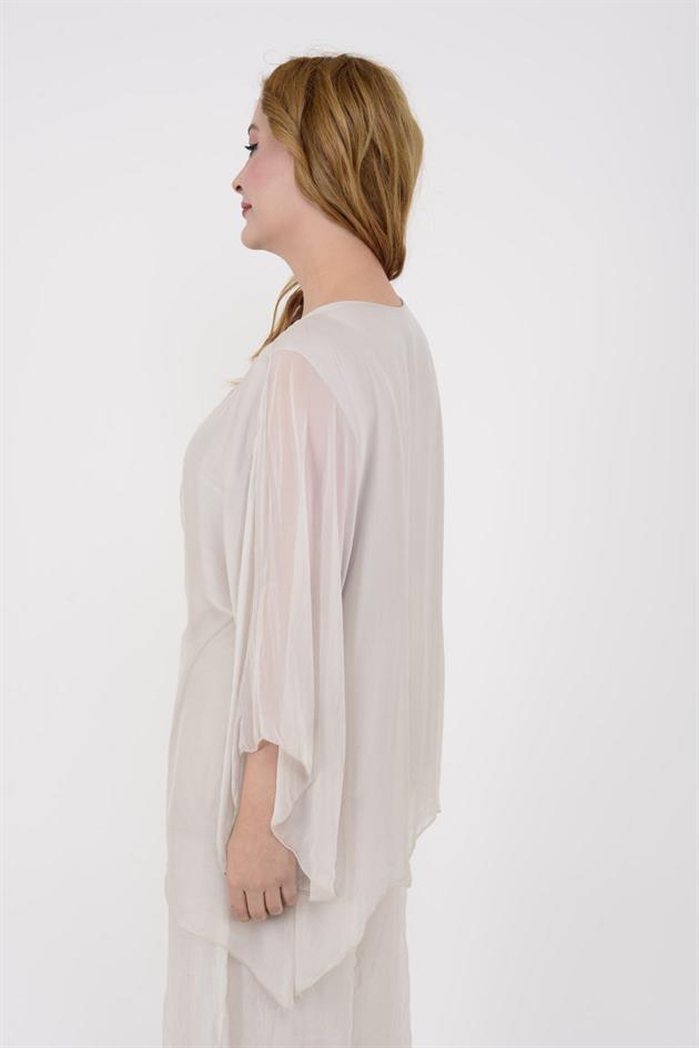 8903 YAKASI PAYETLİ İPEK BLUZ