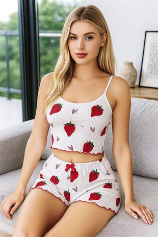 Kadın Çilek Desenli Şortlu Pijama Takımı