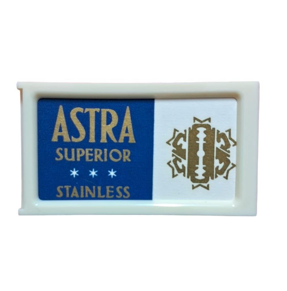 ASTRA SUPERIOR STAINLESS CZECHOSLOVAKIA (MAVİ-PLASTİK KUTU) ÇİFT KENAR TIRAŞ JİLETİ